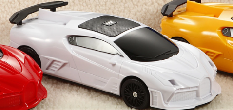 Rolling Beats Classic Car II in Cream White